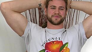 straight handsome aussie coach turned gay in fitness scene 😏