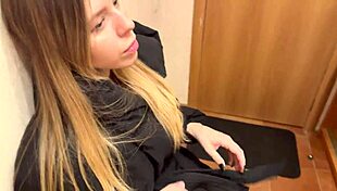 Stepdaughter's Babysitter Sucks Cock While Waiting for Taxi