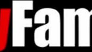 stepsiblings share make out session