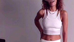 chica francesa flaquita coge con mexicano gordo hace mamada riquísima