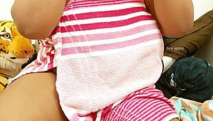 Indian Coed Flashes Boobs