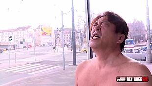 Vanessa Shelby licks that wet pussy!