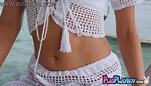 Beautiful Blonde Milf Model Olivia Preston Shows Hot Body Naked