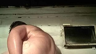 Russian gay guy fists ass with smartphone in homemade video