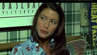 Shannon elizabeth showcases her sexy celebrity tits and american charm