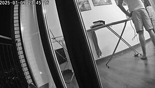 Isteri curang sebenar nikmati fun terlarang dengan kawan sambil suami kerja