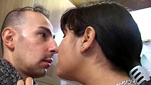 On Webcam, She Sucks It While Masturbating During Training With Others