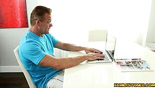 Britanny Shae Bent Over For Hard Doggystyle