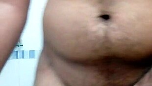 Indian Gujju Desi Guy Takes Bathroom Selfie For His Girlfriend On Skype Jay25111