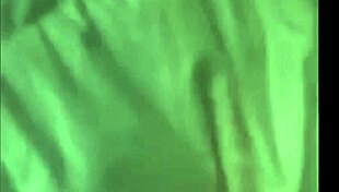 Amateur gf moans as bf fucks her tight pussy and creampies