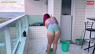 I Hired A Latina Maid Who Wears Shorts