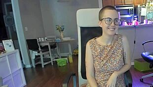 spy cam on housewife fetish scene