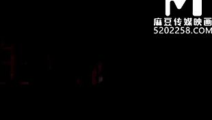 Asian wife Su Yu Tang engages in parasitic sex with fucking and oral licking