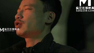 Asian wife Su Yu Tang engages in parasitic sex with fucking and oral licking