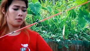 Just saw this slut’s upskirt while fishing with buddies, what a sneaky catch