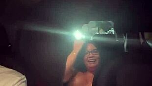 patrão ofereceu a esposa asiática gostosa dele pro negro dotado gozou na bucetinha parte 2