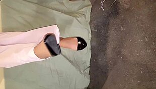 Intimissima webcam milf performs intimate anal assfucking for amateur fetish viewers