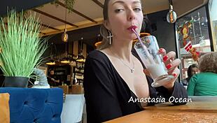 i exposed my natural tits in that public cafe, flashing them all