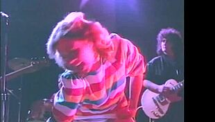 Blonde Legend Lois Ayres Shakes Ass Before Stage Fucking