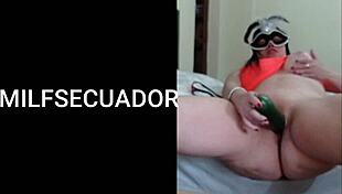 latina milf uses cucumber for solo fun