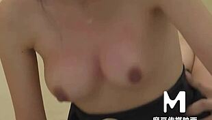 Modelmedia Asia - Zhou Meng Qi Fucking In Hospital - MDWP-0016