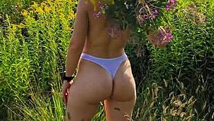 Anna Mole in short shorts, outdoor public erotica adventure