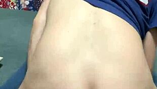 Making my gay friend cum with my big ass