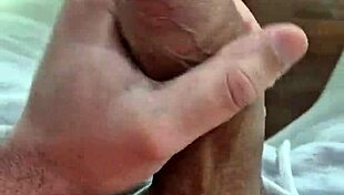 hey, jerking off feels so good here