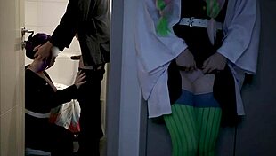 Mitsuri Spies How Tanjiro Fucks Shinobu In The Toilet - Bella Hentaigirl