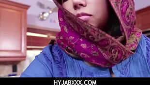 Hijabxxx Muslim Girl Ada Praises Ah-Laong Dick