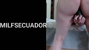 latina milf uses cucumber for solo fun