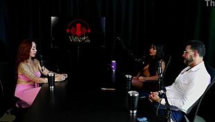 That safada shows her tits and twerks for the fiancé after chatting about brazilian couples' hypocrisy