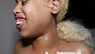 Booty besar sejuk dirammed!