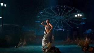 وااو، الفتاة الروسية تغني جيمي جيمي وهي تُضرب بقوة!