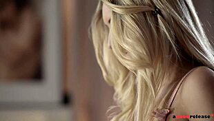 Teen 18+ Jessi Gold's Deepthroat Sucking Old Man's Cock For Facial