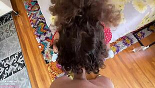 Мащеха предпочита ниски момчета с малки 18+ пишки, говори мръсно през цялото време