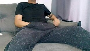 Tava Com Tesão E Me Aliviei Na Punheta