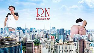 I saw a giant lady walking naked in the city