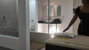 Recording video with big ass Latina masseuse