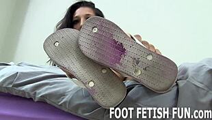 my stinky feet need cleaning and pampering 😍