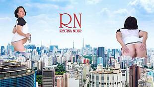 I saw a giant lady walking naked in the city