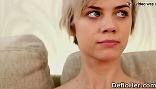 Short Hair Audrey White Masturbates in Doggy