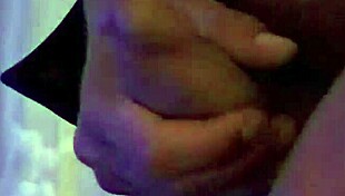 I-I can't believe this wild gay handjob with muscular bodybuilder in spain