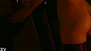 Evelyn Parker Dances at Hammer Club in Cyberpunk 2077.