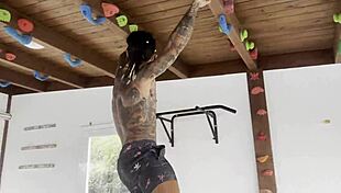 Tattooed Princess Trains Intensely With Damilvvs