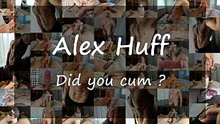 jump on my dick when you’re riding me... so much cum