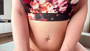 My Girlfriends Busty Mom Teaches Me How to Fuck - Russian Amateur with Conversations