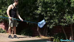 Petite Black Chick Anne Amari Bangs Pizza Guy With Pool Guy