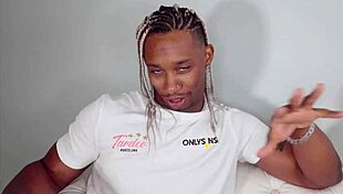 Interviewing Anna Wavves before a wild night