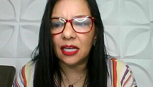 Namorada De Chico E Mamae Boazinha Shares Erotic Gay Moments